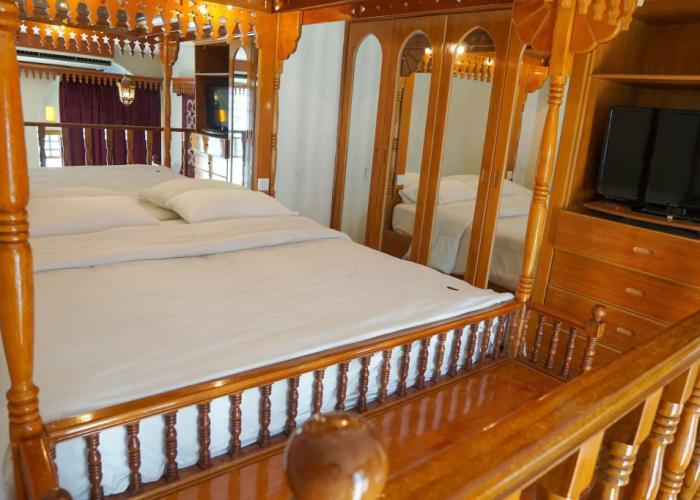 Kuwait Palace Hotel Apartments