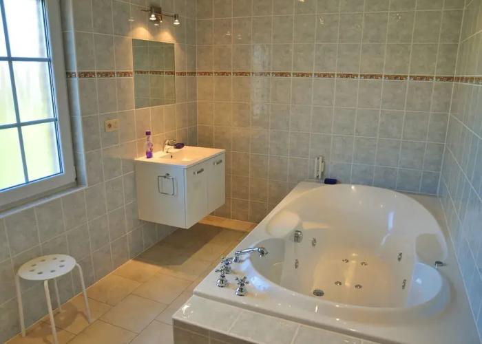 Holiday Home in Somme Leuze With Garden
