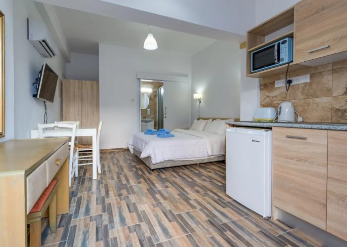 Antonis G. Hotel Apartments