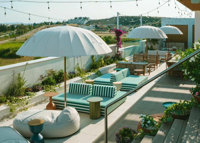 Liv & Co Suites & Villas Apartment Hotel