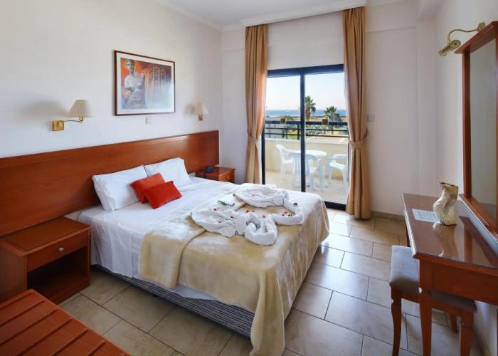 Panareti Coral Bay Hotel