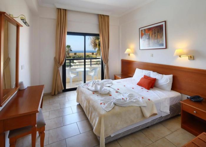 Panareti Coral Bay Hotel
