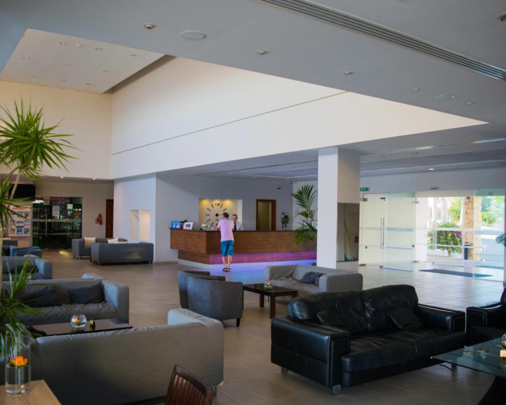 Theo Sunset Bay Hotel