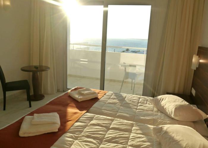 Theo Sunset Bay Hotel