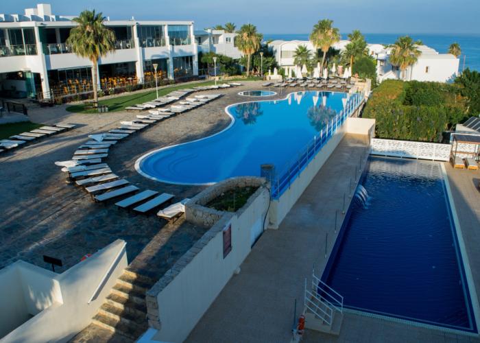 Theo Sunset Bay Hotel