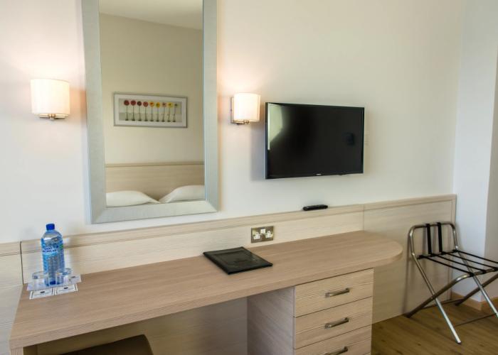 Cynthiana Beach Hotel