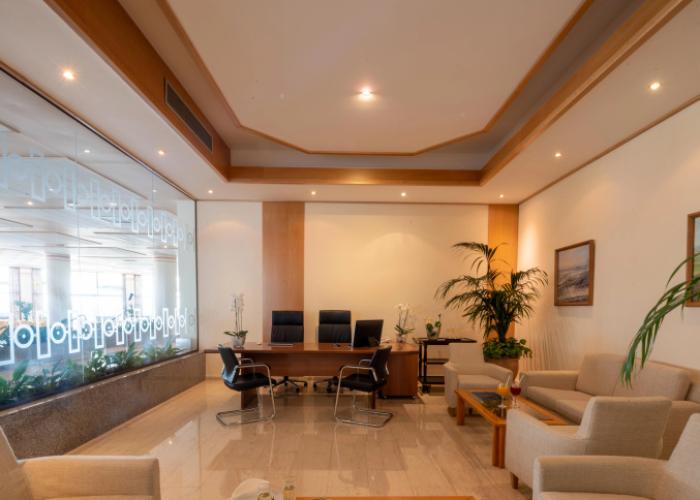 Constantinou Bros Athena Royal Beach Hotel