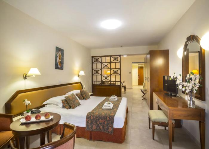 Aquamare Beach Hotel & Spa