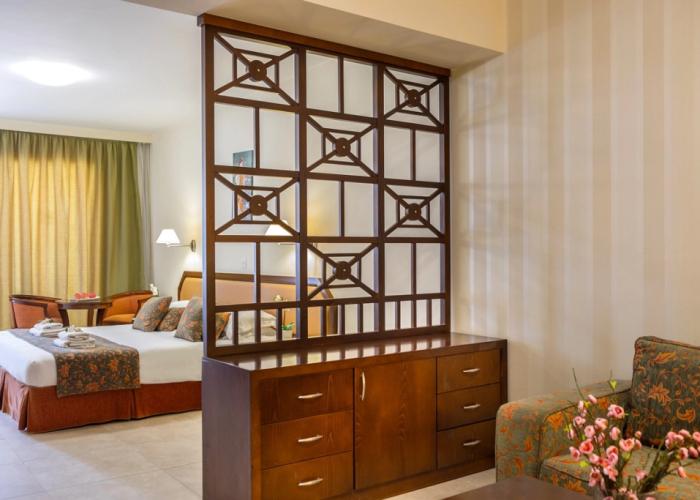 Aquamare Beach Hotel & Spa