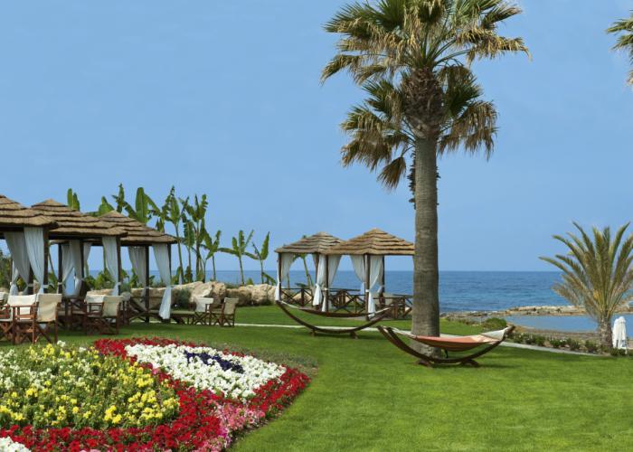 Constantinou Bros Pioneer Beach Hotel