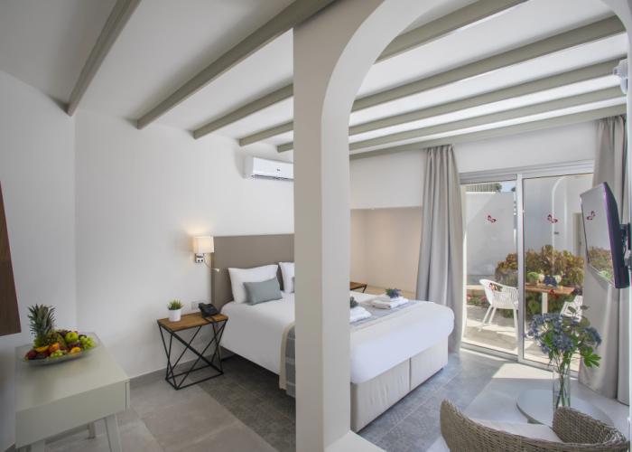 Leonardo Plaza Cypria Maris Beach Hotel & Spa