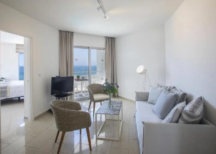 Leonardo Plaza Cypria Maris Beach Hotel & Spa