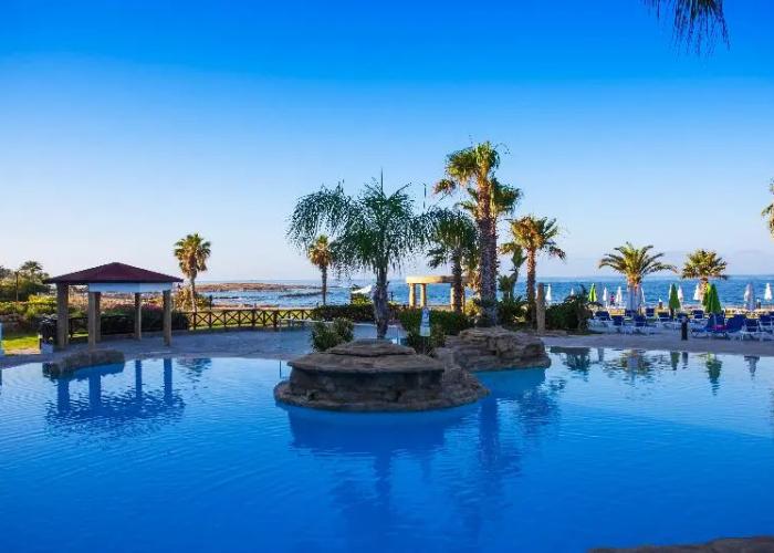 Leonardo Cypria Bay