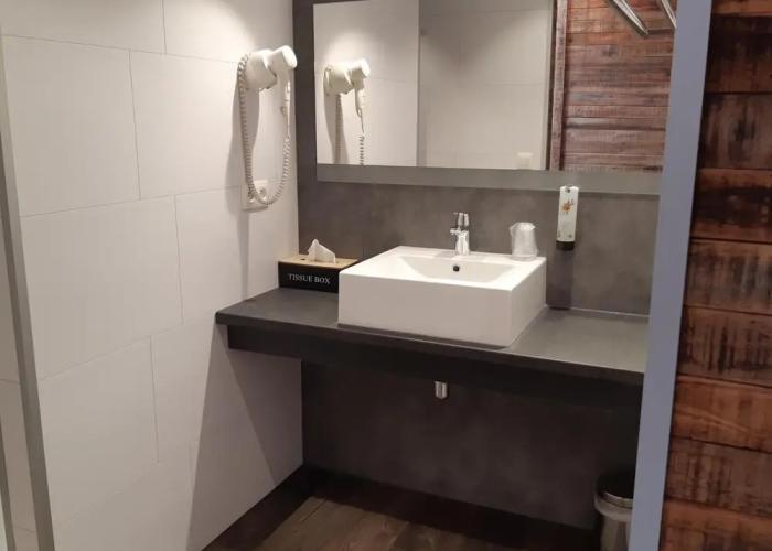 RAVEL Hotel Cyrano