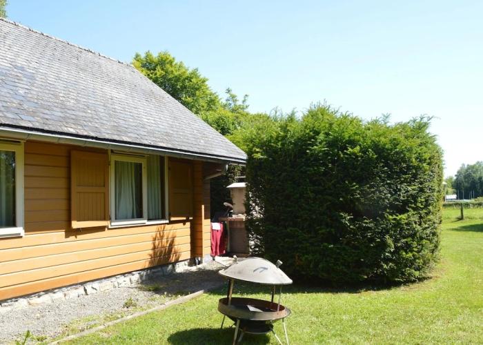 Chalet in Ovifat Near Lake