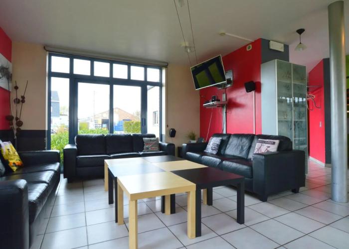 Delightful Villa in Sourbrodt With Pool