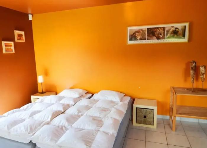 Delightful Villa in Sourbrodt With Pool