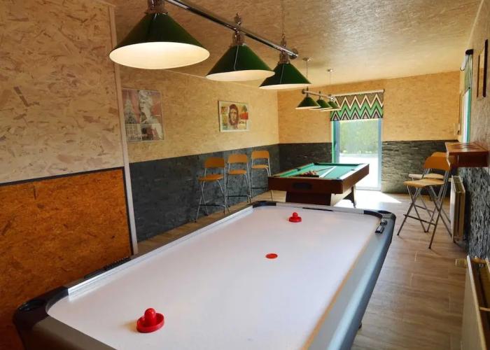 Delightful Villa in Sourbrodt With Pool