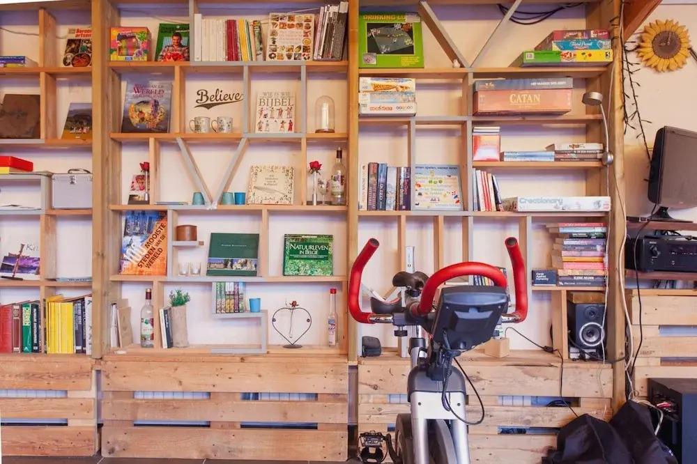 Authentic House With Playroom and Infrared Sauna