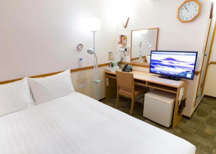 Toyoko Inn Nishitetsu Kurume-Eki Higashi-Guchi