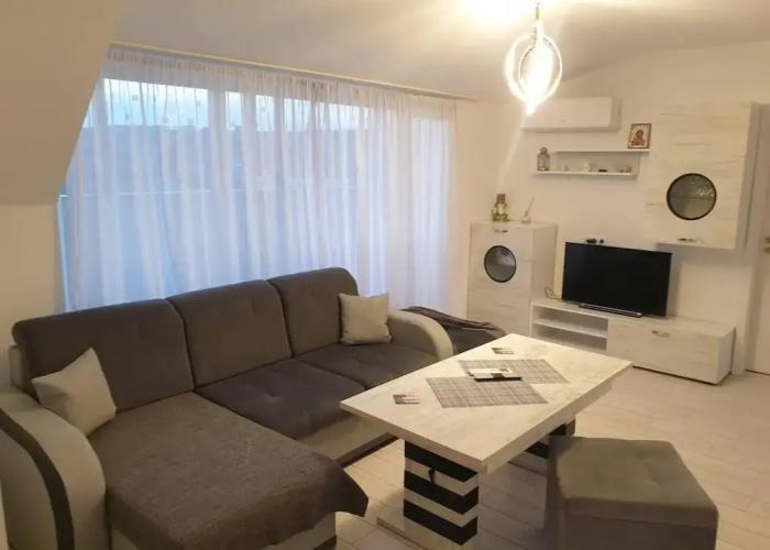 Cosy Charming 2-bed Apartment in Blagoevgrad