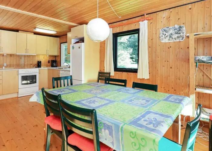 6 Person Holiday Home in Blokhus-by Traum