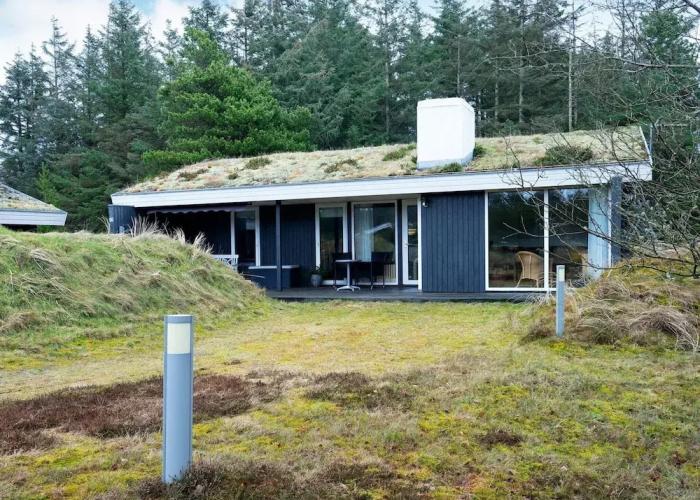 6 Person Holiday Home in Blokhus