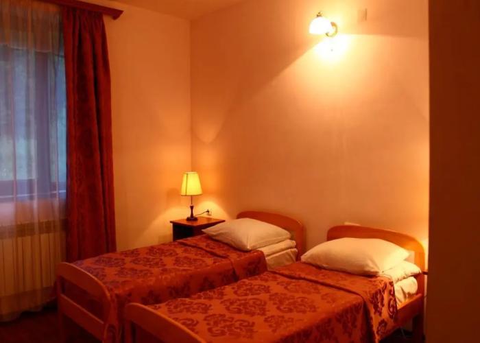 Yeghevnut Hotel