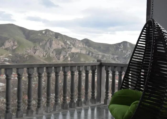 Popock Goris Guest House