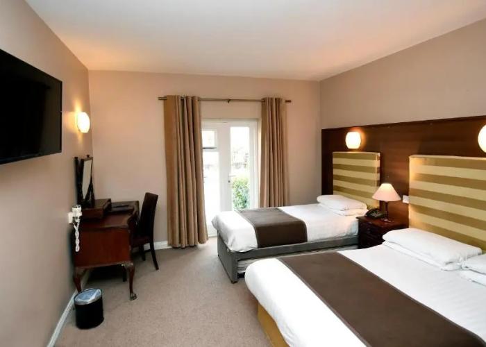 Leenane Hotel
