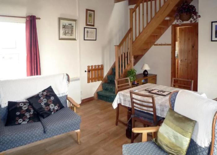 Bridies Holiday Cottage Roundstone