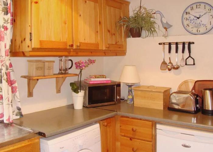 Bridies Holiday Cottage Roundstone
