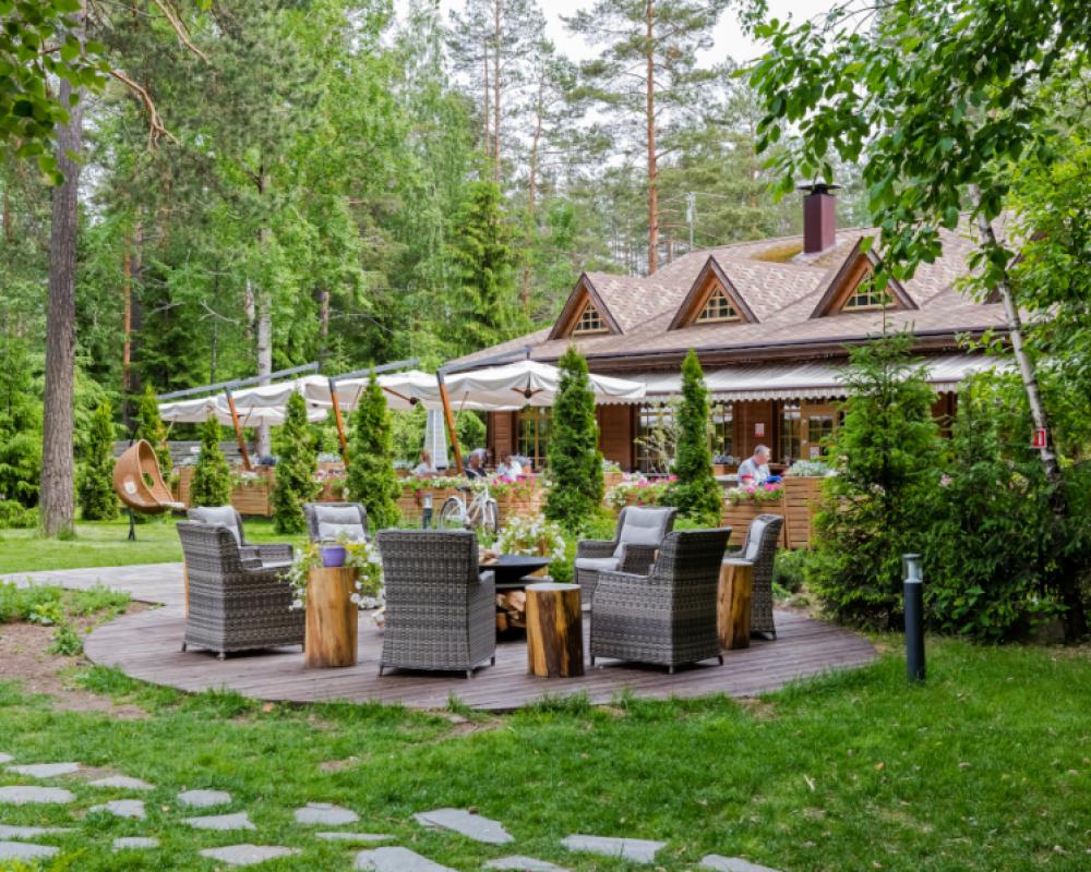 Tsarstvo-Korolevstvo Hotel