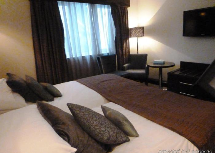 The Popinjay Hotel and Spa