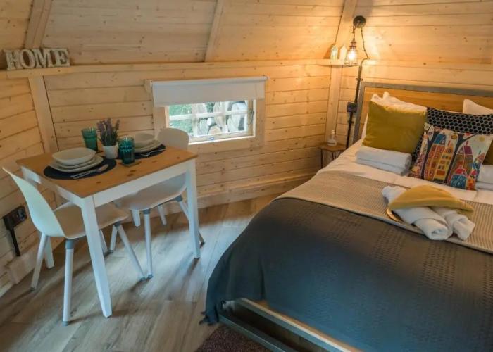 Cozy Carluke Lodge Retreat