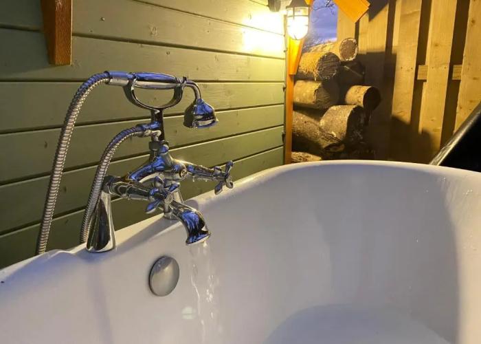 Cozy Carluke Lodge Retreat