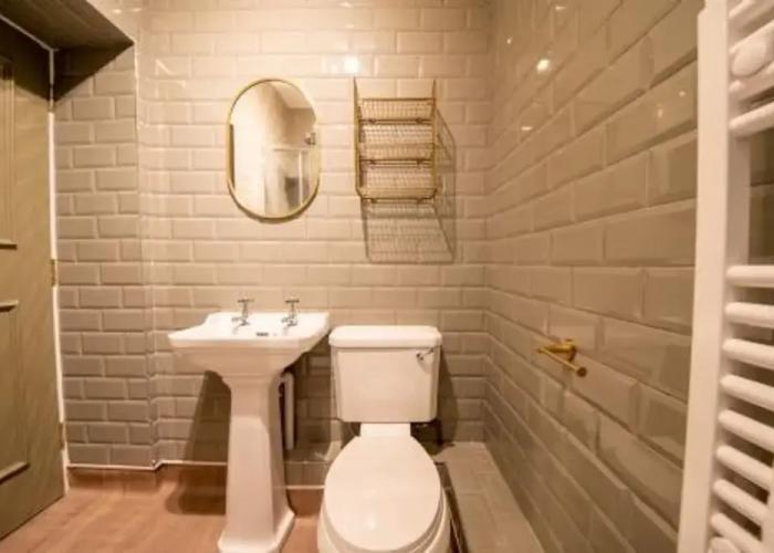 Host Stay Woodroffe Arms Hope Twin Room 2