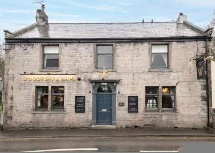 Host Stay Woodroffe Arms Hope Twin Room 2