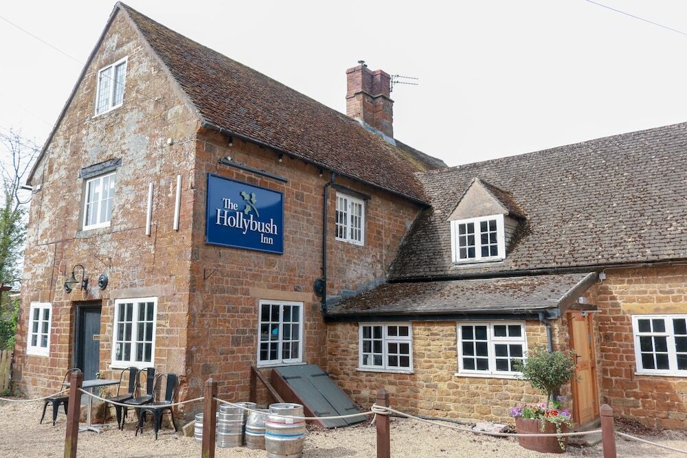 The Hollybush Inn