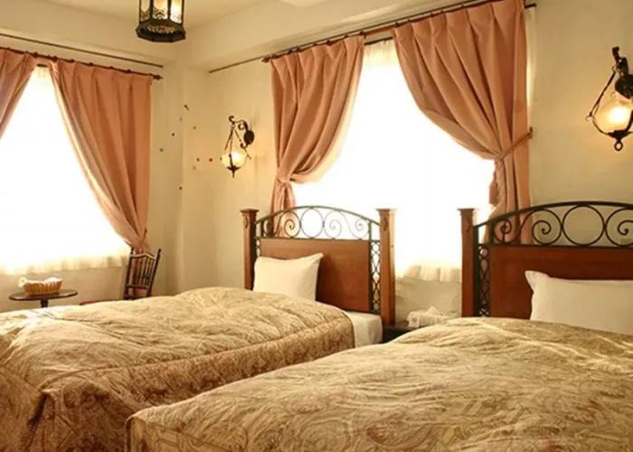 Arabian Art Hotel & Gallery