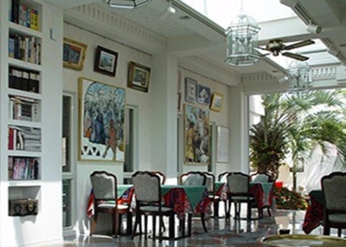 Arabian Art Hotel & Gallery