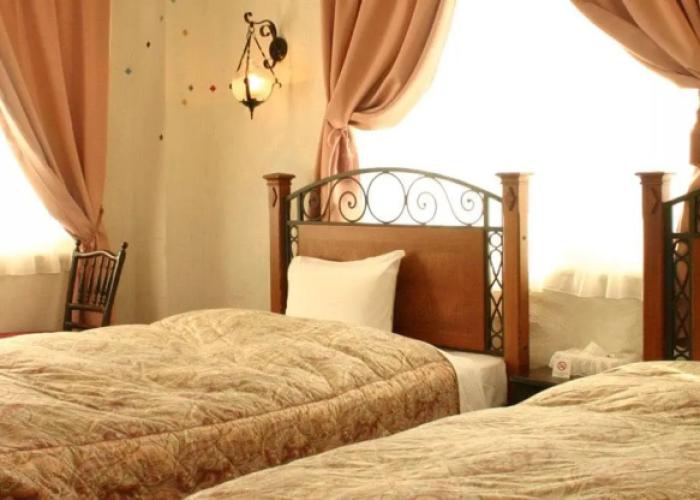 Arabian Art Hotel & Gallery