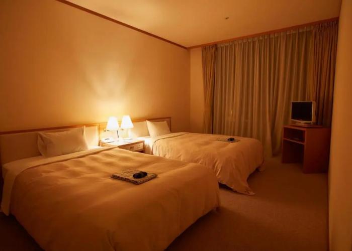 Kamogawa Country Hotel
