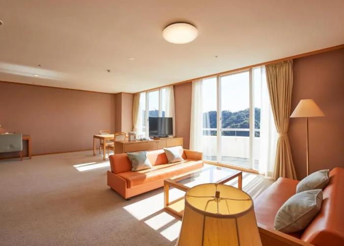 Kamogawa Country Hotel