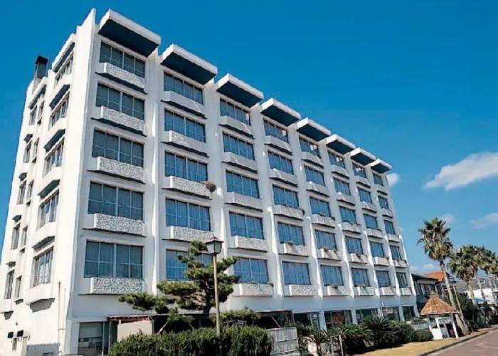 Kamogawa Universe Hotel