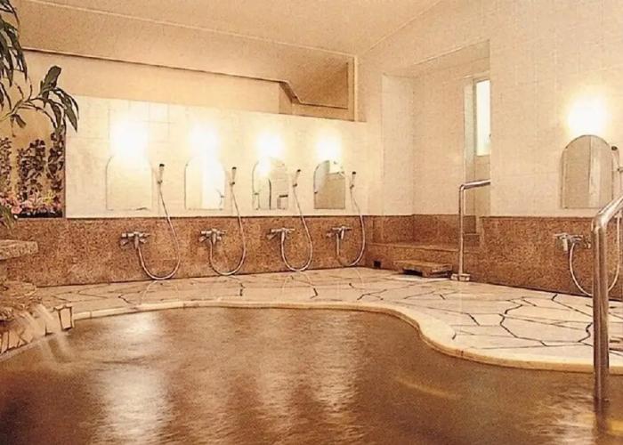 Kamogawa Universe Hotel