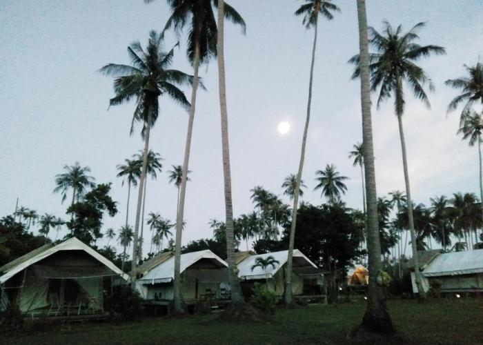 Naivacha Tent Koh Mak