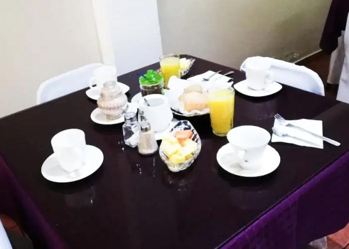 Hotel Makroz