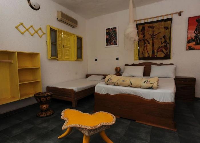 Hotel Mimosa - Hostel