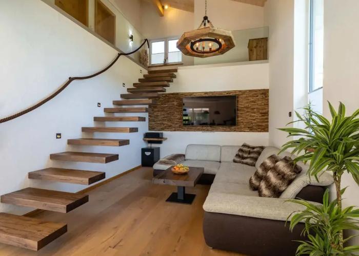 Chalet in Neukirchen am Grossvenediger With Pool